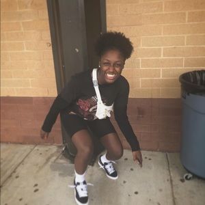 Meet your Posher, Mondyne